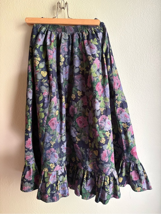 Dresses & Skirts - Floral Ruffle Hem Midi Skirt - Navy with Pink & Green Floral